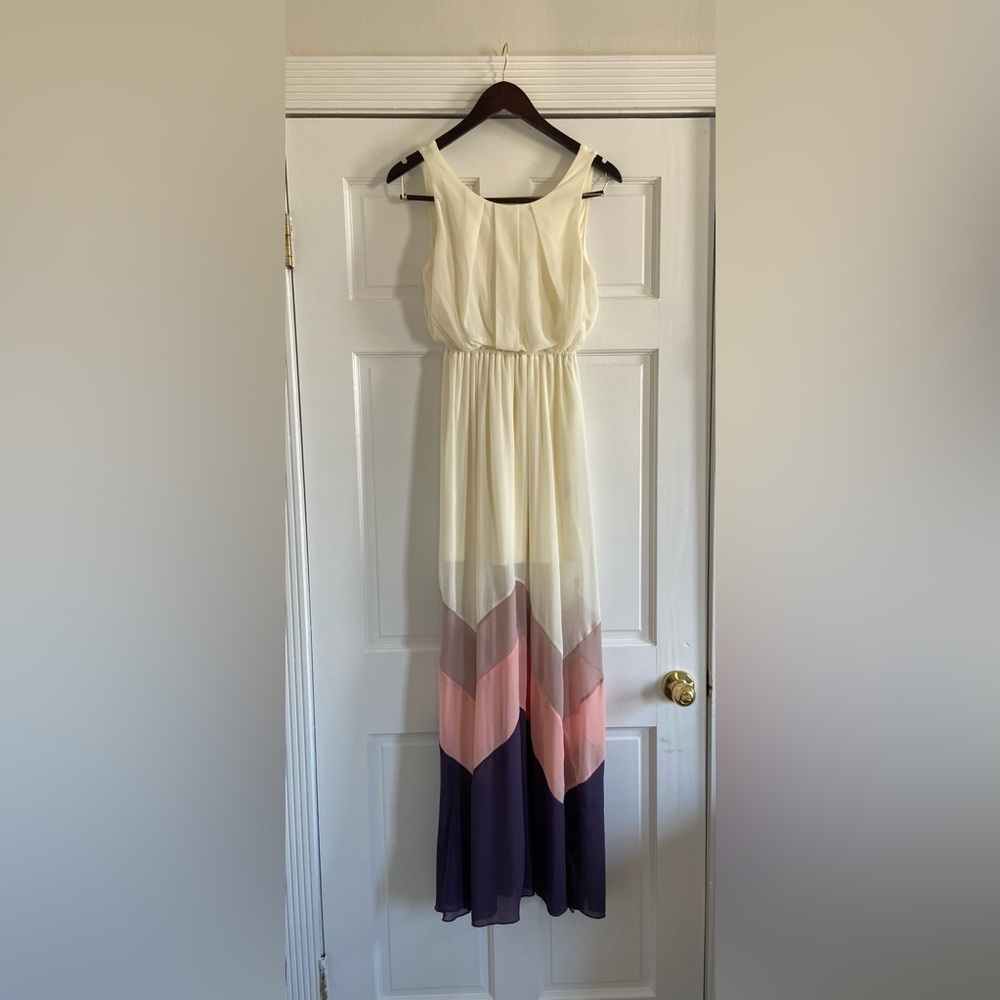 Maxi dress cream pink purple - perfect for engagement photos!